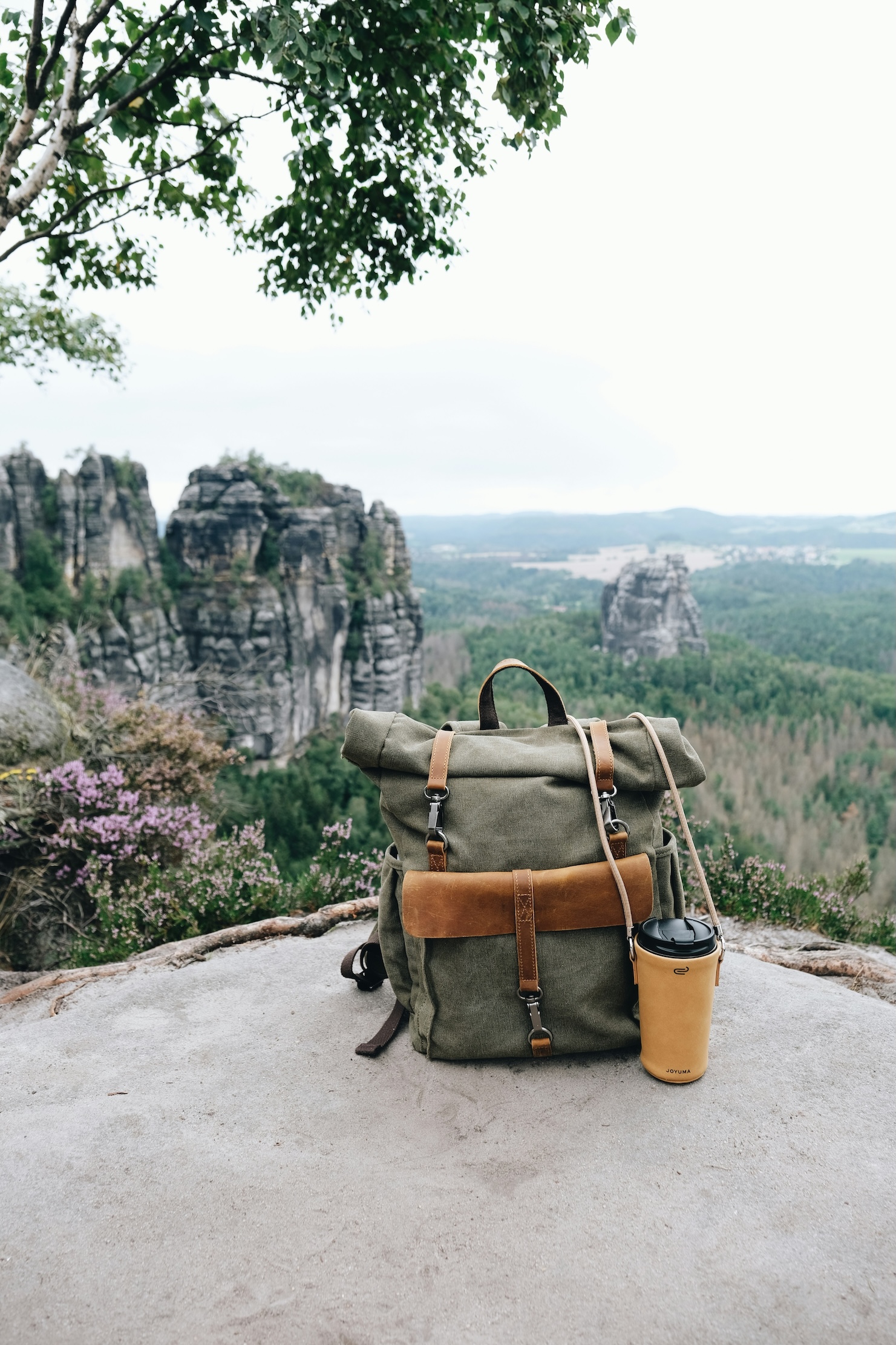 Minimal‑Gear Landscapes: Big Views, Small Bag